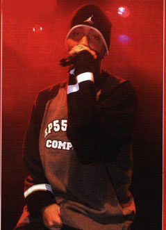 eminem_alone_197.jpg