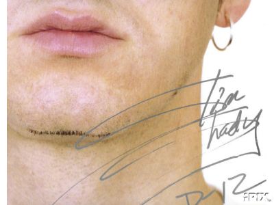 signed_01.jpg